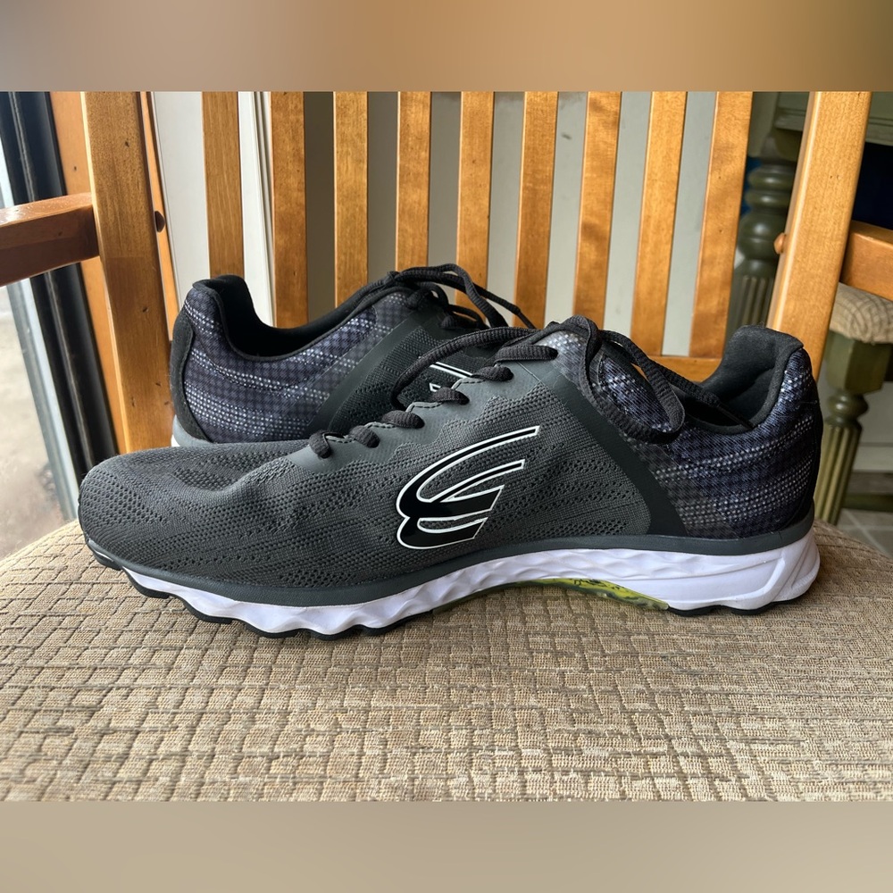 Spira Vento Wave Spring men’s running walking shoes size 13 NWOT